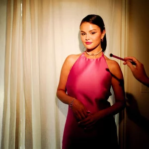 Selena Gomez in Pink Dress F